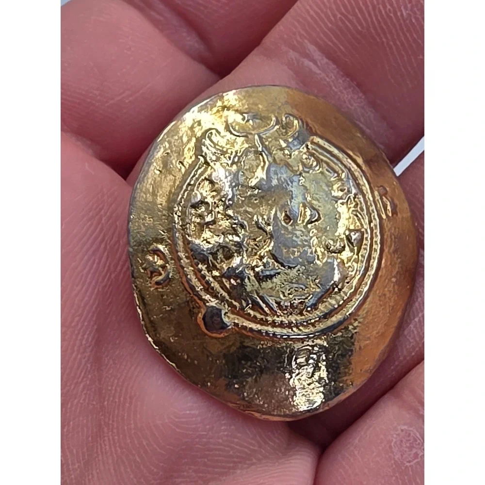 Vintage Hammered Gold Tone Crest Coin Clip On Earrings Artisan Statement 1 Inch